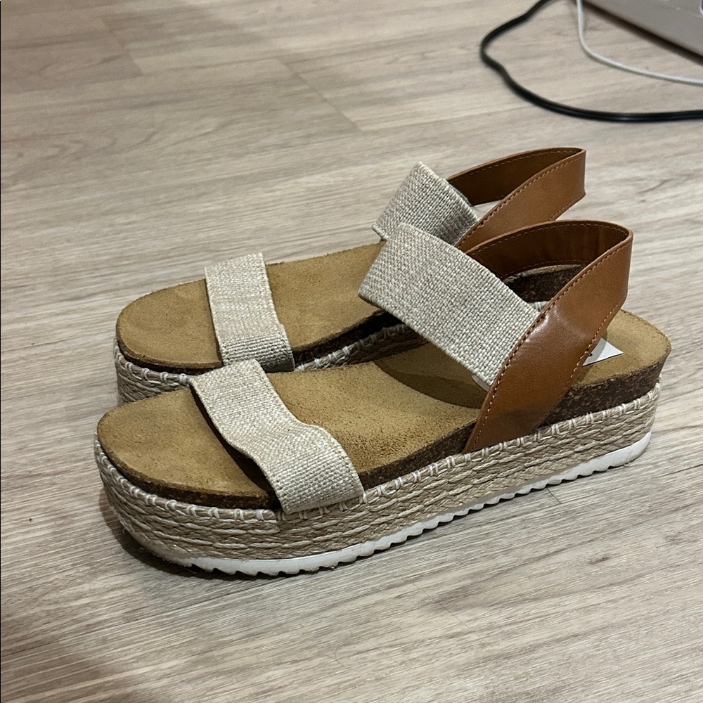 Women's Tan and Cream Jaklin Sandals Steve Madden